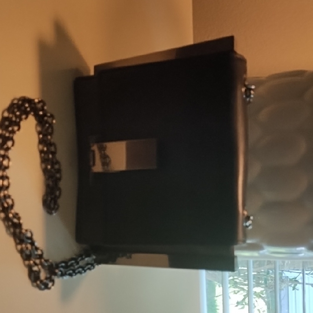 Elegant Black Chain Strap Men's Bag